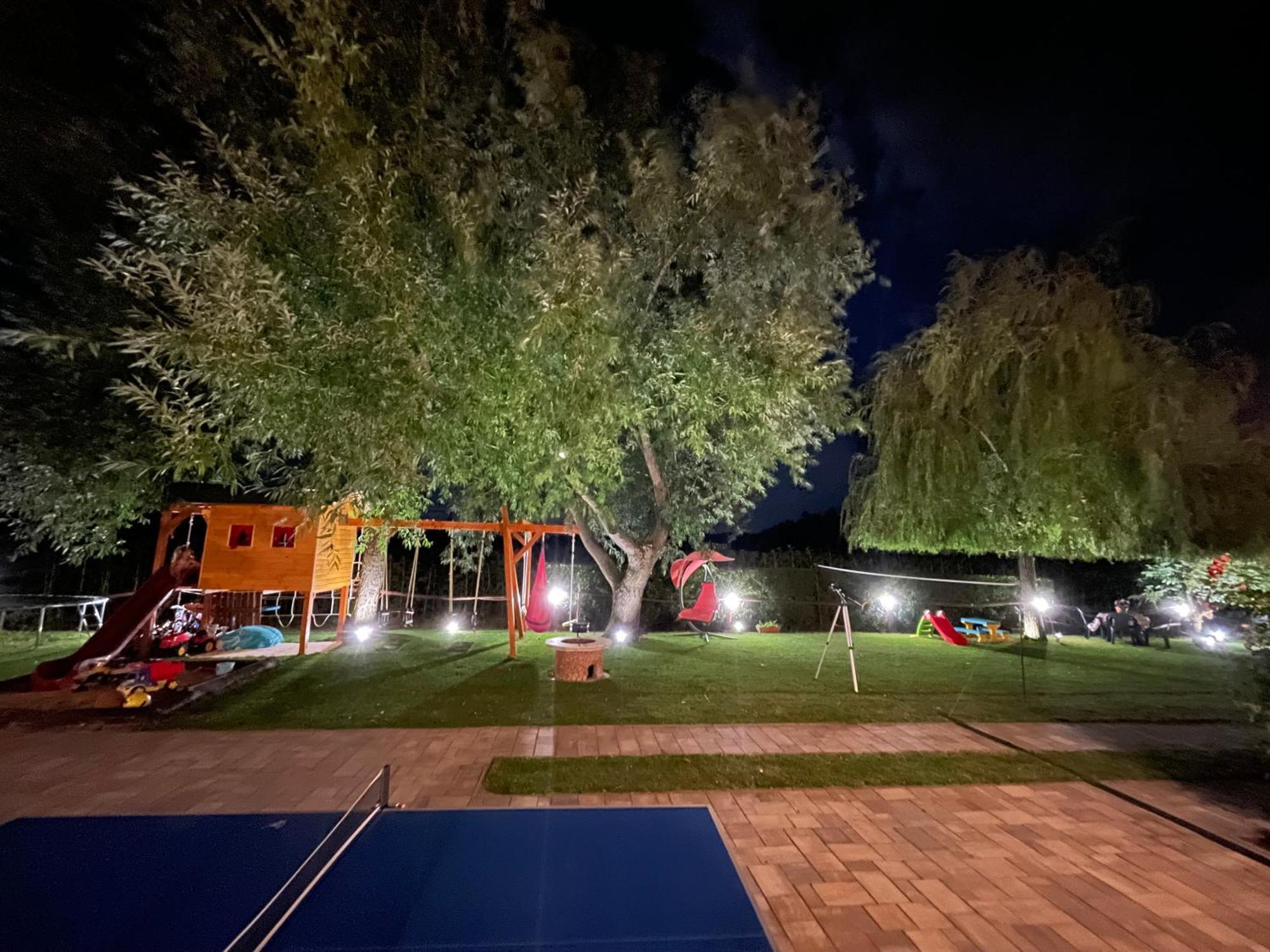 Linett Apartman Hajdúszoboszló Esterno foto